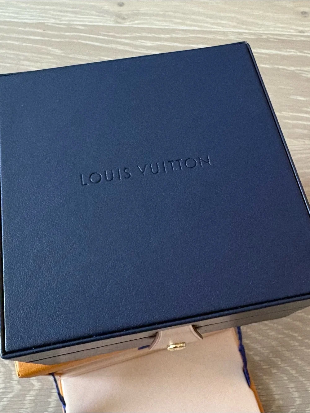 Louis Vuitton Necklace Accessory Jewelry Box — Navy Blue Leather with snap